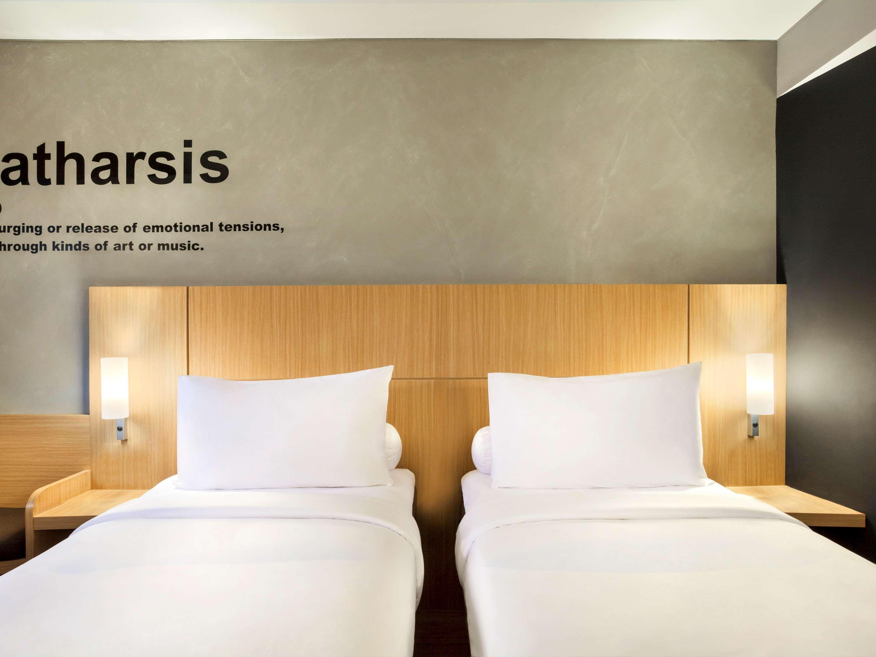 Ibis Pontianak City Center Exterior foto