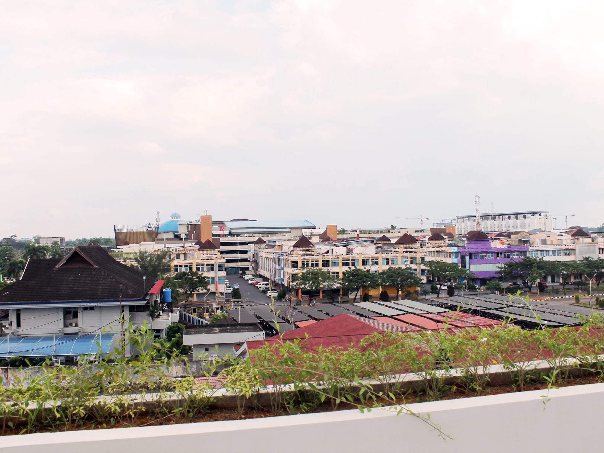 Ibis Pontianak City Center Exterior foto